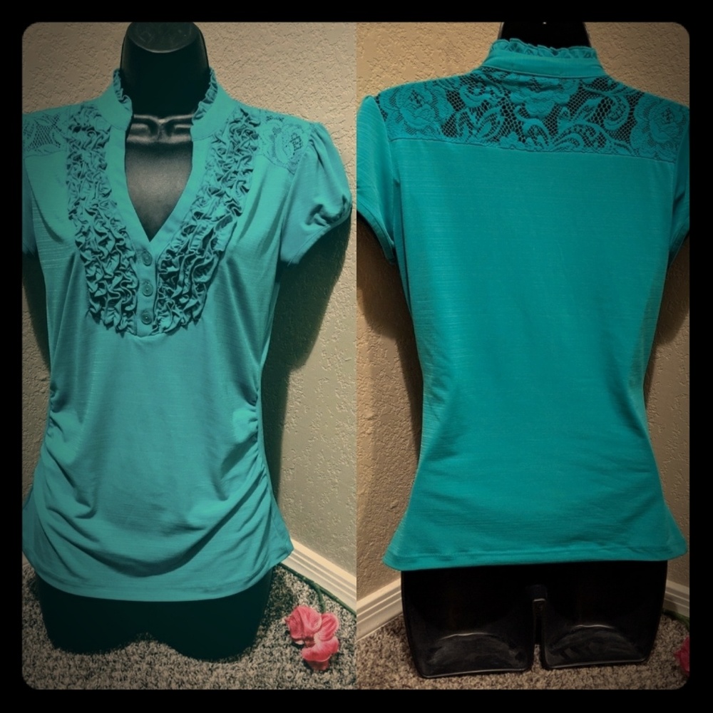 Heartsoul Green Low Cut Ruffle Lace Top M